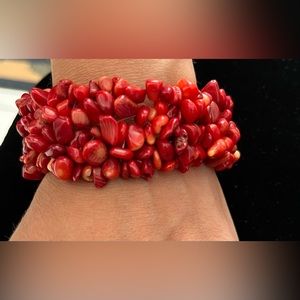 RED CORAL CHIPS BRACELET
